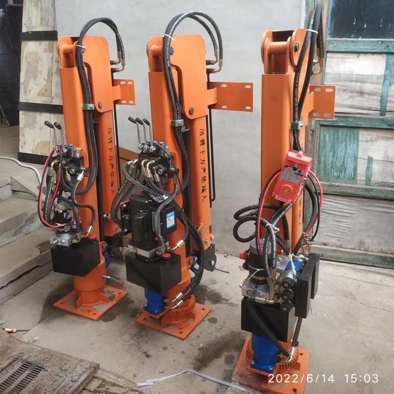 双台子区重汽蓝牌随车吊 3.2吨 国六动力强 液压驱动 农用自卸起重机